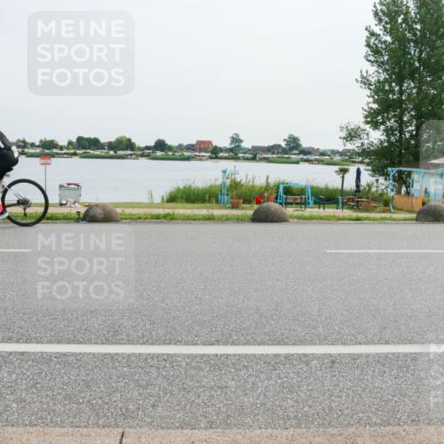 15.06.2025 - 27. Vierlanden-Triathlon H.Heesch http://msf.ph/oto/8029779 15.06.2025 10:31:14 Radfahren 255, 267, 297, 310, 578 meine-sportfotos.de