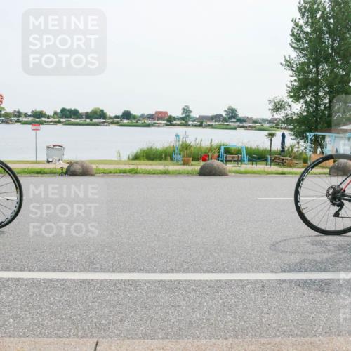 15.06.2025 - 27. Vierlanden-Triathlon H.Heesch http://msf.ph/oto/8029802 15.06.2025 10:31:18 Radfahren 178, 255, 267, 297, 310, 335, 578 meine-sportfotos.de