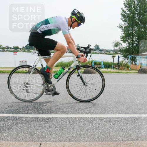 15.06.2025 - 27. Vierlanden-Triathlon H.Heesch http://msf.ph/oto/8029813 15.06.2025 10:31:20 Radfahren 178, 255, 267, 335, 578 meine-sportfotos.de