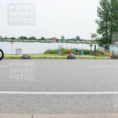15.06.2025 - 27. Vierlanden-Triathlon H.Heesch http://msf.ph/oto/8029833 15.06.2025 10:31:23 Radfahren 2, 178, 335 meine-sportfotos.de