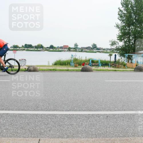 15.06.2025 - 27. Vierlanden-Triathlon H.Heesch http://msf.ph/oto/8029855 15.06.2025 10:31:44 Radfahren 129 meine-sportfotos.de