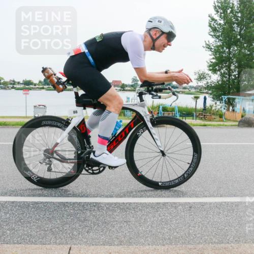 15.06.2025 - 27. Vierlanden-Triathlon H.Heesch http://msf.ph/oto/8029866 15.06.2025 10:31:51 Radfahren 88, 280 meine-sportfotos.de