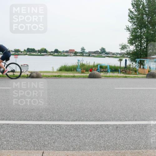 15.06.2025 - 27. Vierlanden-Triathlon H.Heesch http://msf.ph/oto/8029889 15.06.2025 10:31:58 Radfahren 159, 273, 280, 603 meine-sportfotos.de