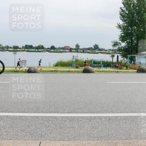 21.06.2025 - 27. Vierlanden-Triathlon H.Heesch http://msf.ph/oto/8029976 15.06.2025 11:29:50 Radfahren 899, 929, 936 meine-sportfotos.de