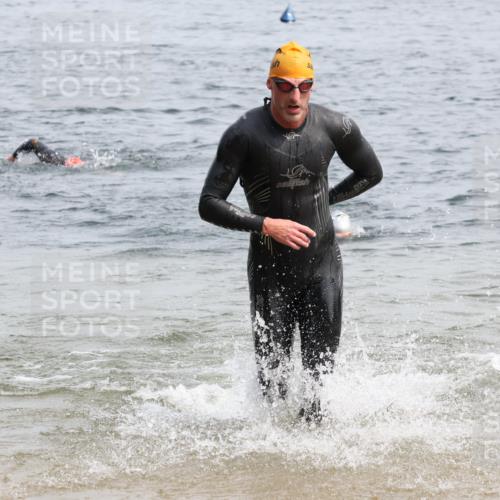 15.06.2025 - 27. Vierlanden-Triathlon Lena Gebhardt http://msf.ph/oto/8030012 15.06.2025 11:06:32 Schwimmen 781, 831, 862 meine-sportfotos.de