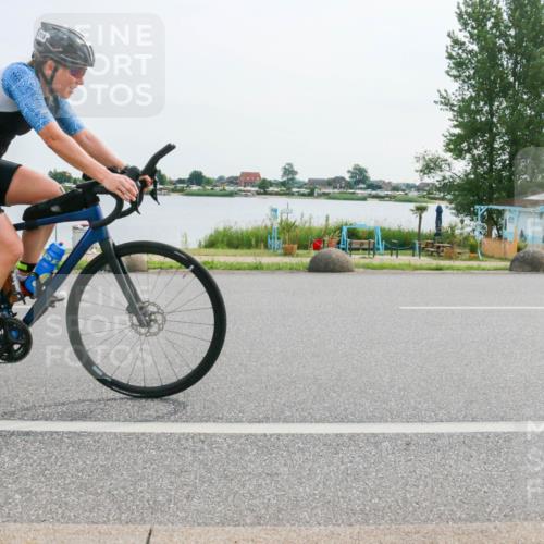 15.06.2025 - 27. Vierlanden-Triathlon H.Heesch http://msf.ph/oto/8030089 15.06.2025 10:32:43 Radfahren 12, 204, 209, 219, 261, 318, 327, 498 meine-sportfotos.de