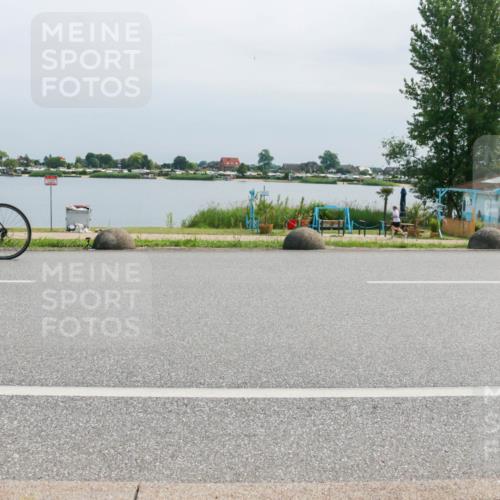 21.06.2025 - 27. Vierlanden-Triathlon H.Heesch http://msf.ph/oto/8030158 15.06.2025 11:30:15 Radfahren 735, 736, 930, 940, 973 meine-sportfotos.de