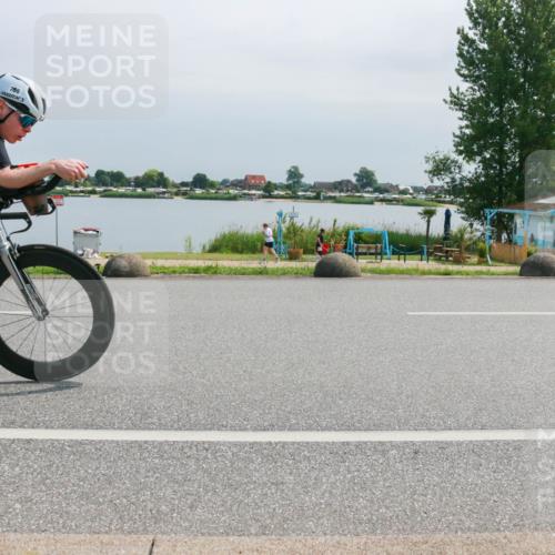 21.06.2025 - 27. Vierlanden-Triathlon H.Heesch http://msf.ph/oto/8030172 15.06.2025 11:30:19 Radfahren 735, 736, 930, 940 meine-sportfotos.de