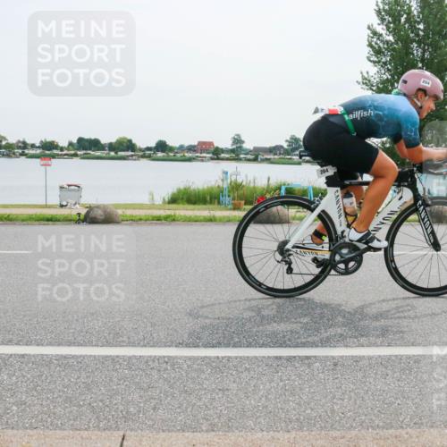 15.06.2025 - 27. Vierlanden-Triathlon H.Heesch http://msf.ph/oto/8030309 15.06.2025 10:32:44 Radfahren 12, 204, 209, 219, 261, 318, 327 meine-sportfotos.de
