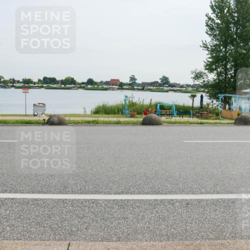 15.06.2025 - 27. Vierlanden-Triathlon H.Heesch http://msf.ph/oto/8030416 15.06.2025 10:33:23 Radfahren 59, 67, 100, 176, 326, 438 meine-sportfotos.de