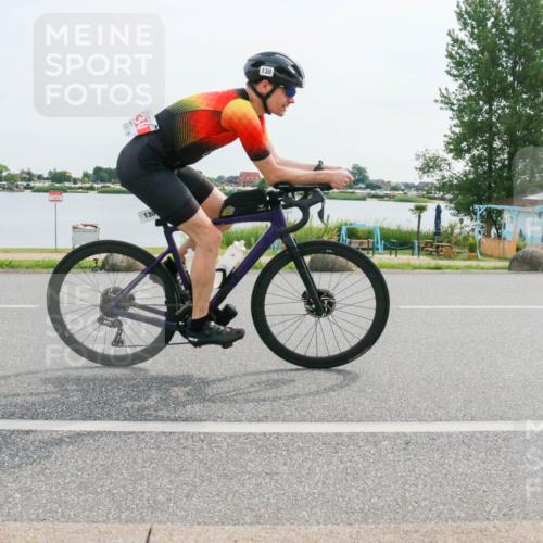 15.06.2025 - 27. Vierlanden-Triathlon H.Heesch http://msf.ph/oto/8030463 15.06.2025 10:33:32 Radfahren 130, 314, 329 meine-sportfotos.de