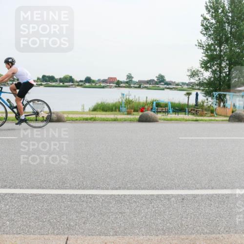 15.06.2025 - 27. Vierlanden-Triathlon H.Heesch http://msf.ph/oto/8030587 15.06.2025 10:34:18 Radfahren 9, 19 meine-sportfotos.de