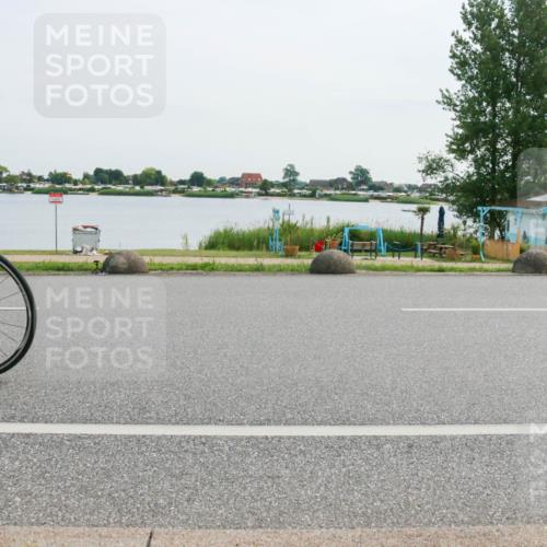 15.06.2025 - 27. Vierlanden-Triathlon H.Heesch http://msf.ph/oto/8030618 15.06.2025 10:34:23 Radfahren 9, 19, 282 meine-sportfotos.de