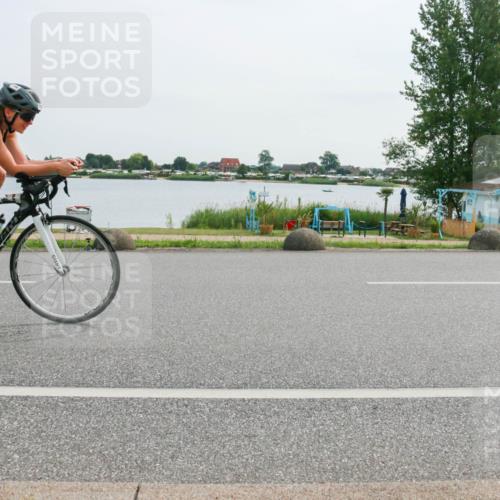 15.06.2025 - 27. Vierlanden-Triathlon H.Heesch http://msf.ph/oto/8030689 15.06.2025 10:34:43 Radfahren 104, 198 meine-sportfotos.de