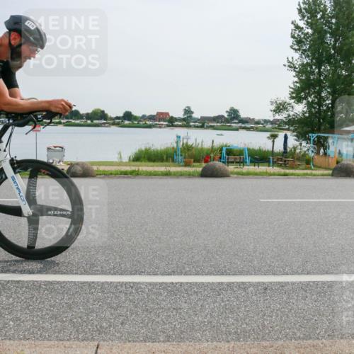 15.06.2025 - 27. Vierlanden-Triathlon H.Heesch http://msf.ph/oto/8030696 15.06.2025 10:34:50 Radfahren 116 meine-sportfotos.de