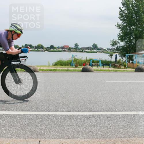 21.06.2025 - 27. Vierlanden-Triathlon H.Heesch http://msf.ph/oto/8030753 15.06.2025 11:31:21 Radfahren 216 meine-sportfotos.de