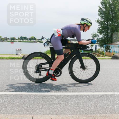21.06.2025 - 27. Vierlanden-Triathlon H.Heesch http://msf.ph/oto/8030756 15.06.2025 11:31:21 Radfahren 216 meine-sportfotos.de