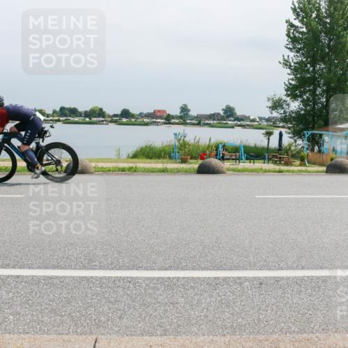 21.06.2025 - 27. Vierlanden-Triathlon H.Heesch http://msf.ph/oto/8030785 15.06.2025 11:31:35 Radfahren 652, 759, 838 meine-sportfotos.de