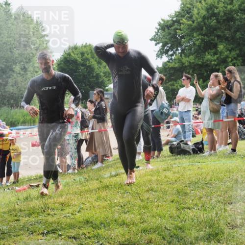 15.06.2025 - 27. Vierlanden-Triathlon KatJ http://msf.ph/oto/8030858 15.06.2025 11:08:34 Schwimmen 719, 750, 820, 835, 836, 845, 863 meine-sportfotos.de