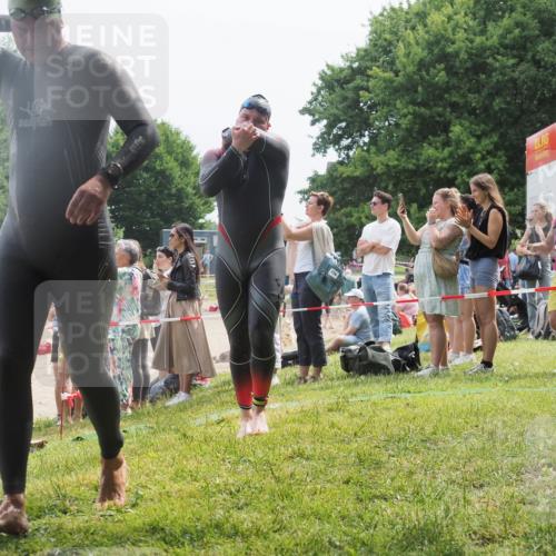 15.06.2025 - 27. Vierlanden-Triathlon KatJ http://msf.ph/oto/8030885 15.06.2025 11:08:35 Schwimmen 703, 719, 750, 820, 835, 836, 863 meine-sportfotos.de