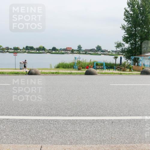 21.06.2025 - 27. Vierlanden-Triathlon H.Heesch http://msf.ph/oto/8030942 15.06.2025 11:31:56 Radfahren 113, 761, 898, 913 meine-sportfotos.de