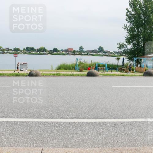 21.06.2025 - 27. Vierlanden-Triathlon H.Heesch http://msf.ph/oto/8030966 15.06.2025 11:32:00 Radfahren 761, 898 meine-sportfotos.de