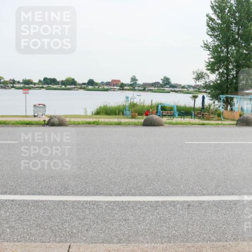 15.06.2025 - 27. Vierlanden-Triathlon H.Heesch http://msf.ph/oto/8030995 15.06.2025 10:35:06 Radfahren 45, 122, 128, 137, 316 meine-sportfotos.de