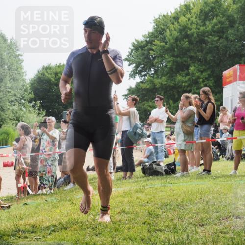 15.06.2025 - 27. Vierlanden-Triathlon KatJ http://msf.ph/oto/8031011 15.06.2025 11:08:44 Schwimmen 671, 703, 719, 720, 852, 863 meine-sportfotos.de