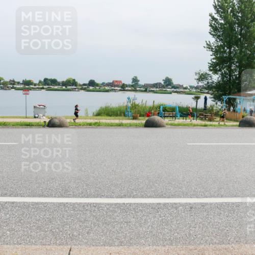21.06.2025 - 27. Vierlanden-Triathlon H.Heesch http://msf.ph/oto/8031034 15.06.2025 11:32:06 Radfahren 144, 959 meine-sportfotos.de