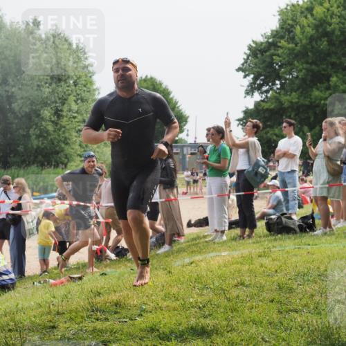 15.06.2025 - 27. Vierlanden-Triathlon KatJ http://msf.ph/oto/8031035 15.06.2025 11:08:46 Schwimmen 671, 703, 719, 720, 852, 863 meine-sportfotos.de