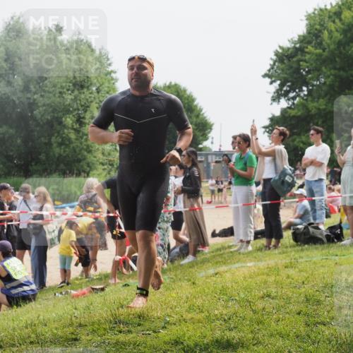 15.06.2025 - 27. Vierlanden-Triathlon KatJ http://msf.ph/oto/8031043 15.06.2025 11:08:47 Schwimmen 671, 703, 719, 720, 852, 863 meine-sportfotos.de