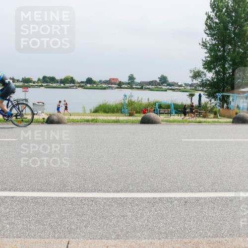 21.06.2025 - 27. Vierlanden-Triathlon H.Heesch http://msf.ph/oto/8031065 15.06.2025 11:32:11 Radfahren 144, 892 meine-sportfotos.de