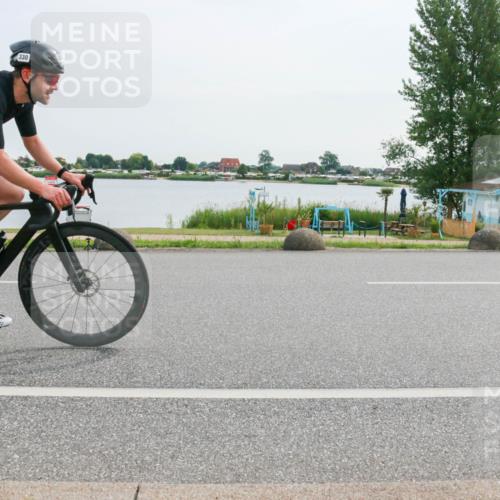 15.06.2025 - 27. Vierlanden-Triathlon H.Heesch http://msf.ph/oto/8031147 15.06.2025 10:35:13 Radfahren 122, 251, 330 meine-sportfotos.de