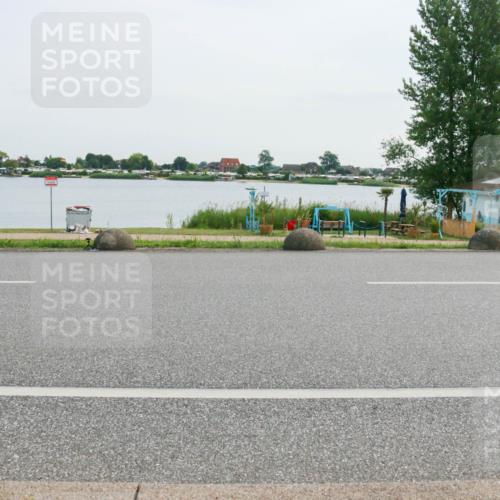 15.06.2025 - 27. Vierlanden-Triathlon H.Heesch http://msf.ph/oto/8031190 15.06.2025 10:35:17 Radfahren 26, 251, 268, 330, 336 meine-sportfotos.de