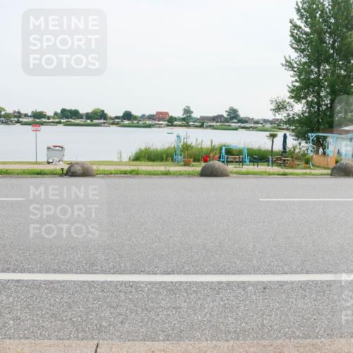 15.06.2025 - 27. Vierlanden-Triathlon H.Heesch http://msf.ph/oto/8031212 15.06.2025 10:35:22 Radfahren 26, 121, 268, 336 meine-sportfotos.de