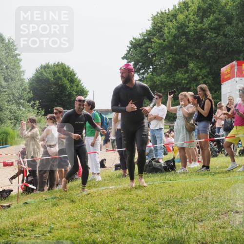 15.06.2025 - 27. Vierlanden-Triathlon KatJ http://msf.ph/oto/8031252 15.06.2025 11:09:17 Schwimmen 776, 811, 816, 829, 846 meine-sportfotos.de
