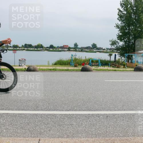 21.06.2025 - 27. Vierlanden-Triathlon H.Heesch http://msf.ph/oto/8031268 15.06.2025 11:32:51 Radfahren 718, 771 meine-sportfotos.de