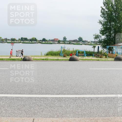 21.06.2025 - 27. Vierlanden-Triathlon H.Heesch http://msf.ph/oto/8031296 15.06.2025 11:32:53 Radfahren 718, 744, 771 meine-sportfotos.de