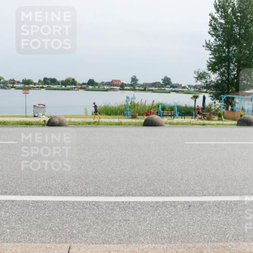 21.06.2025 - 27. Vierlanden-Triathlon H.Heesch http://msf.ph/oto/8031425 15.06.2025 11:33:14 Radfahren 755, 950 meine-sportfotos.de