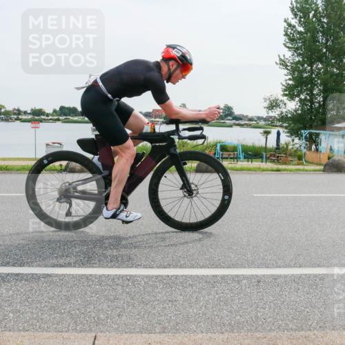 15.06.2025 - 27. Vierlanden-Triathlon H.Heesch http://msf.ph/oto/8031451 15.06.2025 10:36:01 Radfahren 87, 300, 390 meine-sportfotos.de
