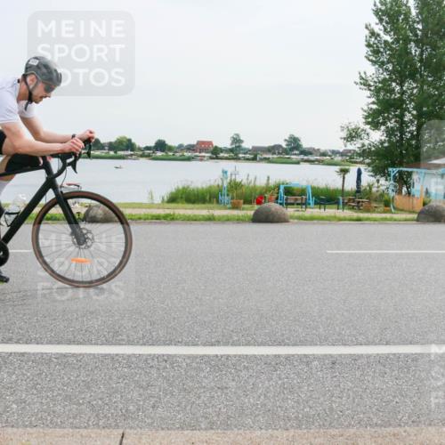 15.06.2025 - 27. Vierlanden-Triathlon H.Heesch http://msf.ph/oto/8031475 15.06.2025 10:36:15 Radfahren 312, 331 meine-sportfotos.de