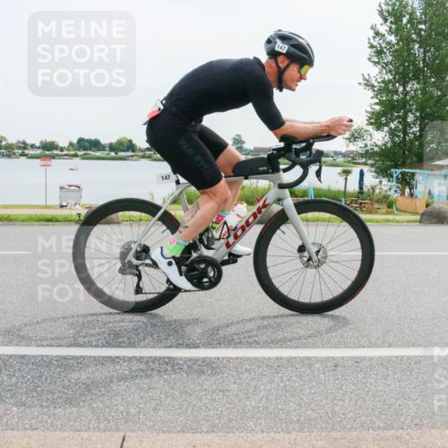 15.06.2025 - 27. Vierlanden-Triathlon H.Heesch http://msf.ph/oto/8031532 15.06.2025 10:36:38 Radfahren 102, 147 meine-sportfotos.de