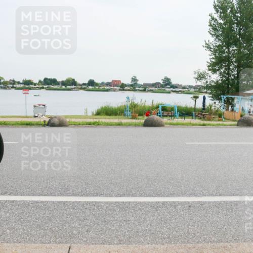 15.06.2025 - 27. Vierlanden-Triathlon H.Heesch http://msf.ph/oto/8031541 15.06.2025 10:36:43 Radfahren 102, 276, 283 meine-sportfotos.de