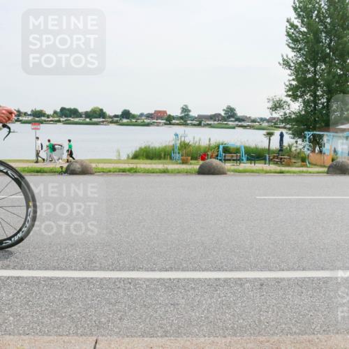 15.06.2025 - 27. Vierlanden-Triathlon H.Heesch http://msf.ph/oto/8031562 15.06.2025 10:37:01 Radfahren 11, 397 meine-sportfotos.de