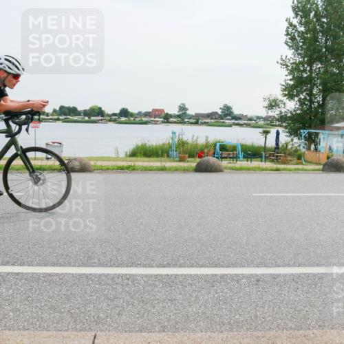 15.06.2025 - 27. Vierlanden-Triathlon H.Heesch http://msf.ph/oto/8031579 15.06.2025 10:37:11 Radfahren 65, 111, 160, 237, 337 meine-sportfotos.de