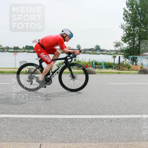 15.06.2025 - 27. Vierlanden-Triathlon H.Heesch http://msf.ph/oto/8031586 15.06.2025 10:37:12 Radfahren 65, 111, 160, 237, 337 meine-sportfotos.de