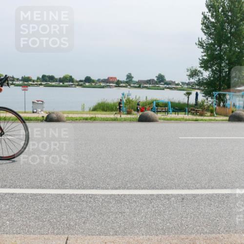 21.06.2025 - 27. Vierlanden-Triathlon H.Heesch http://msf.ph/oto/8031595 15.06.2025 11:33:30 Radfahren 157, 732 meine-sportfotos.de