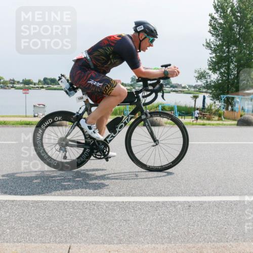 21.06.2025 - 27. Vierlanden-Triathlon H.Heesch http://msf.ph/oto/8031625 15.06.2025 11:33:44 Radfahren 150 meine-sportfotos.de