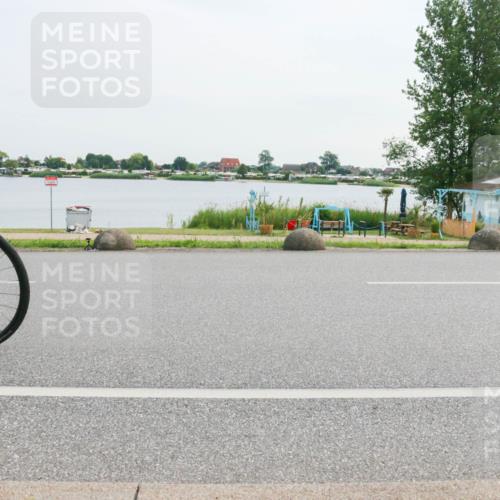 15.06.2025 - 27. Vierlanden-Triathlon H.Heesch http://msf.ph/oto/8031657 15.06.2025 10:37:15 Radfahren 65, 111, 135, 160, 202, 237, 337 meine-sportfotos.de