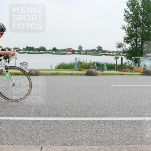 15.06.2025 - 27. Vierlanden-Triathlon H.Heesch http://msf.ph/oto/8031730 15.06.2025 10:37:47 Radfahren 191, 224 meine-sportfotos.de